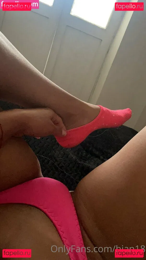 hian18 Onlyfans Photo Gallery 