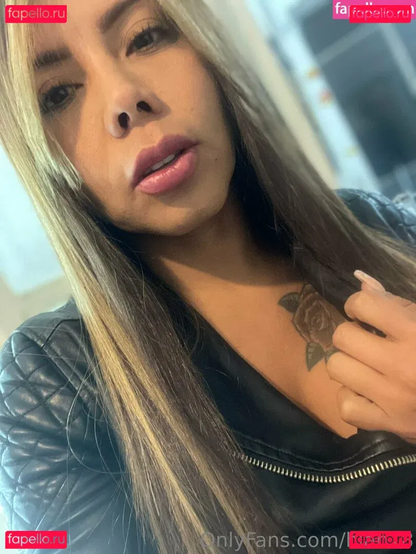 hian18 Onlyfans Photo Gallery 