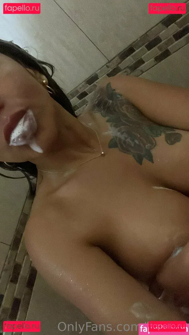 hian18 Onlyfans Photo Gallery 