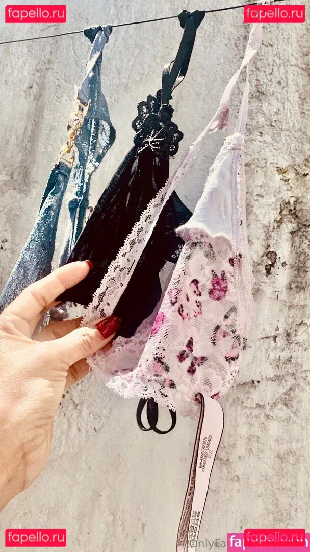 hian18 Onlyfans Photo Gallery 