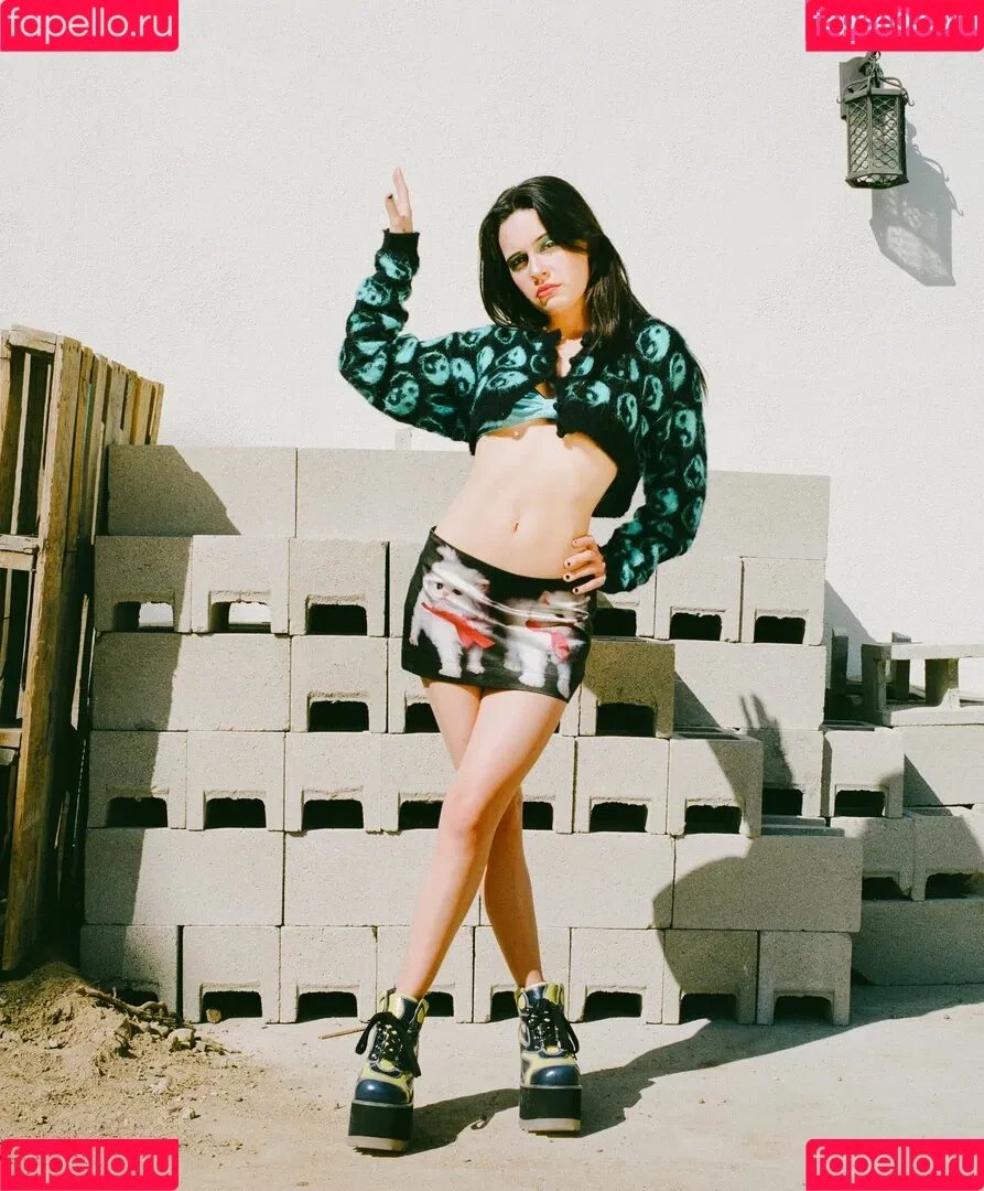 Bea Miller Onlyfans Photo Gallery 