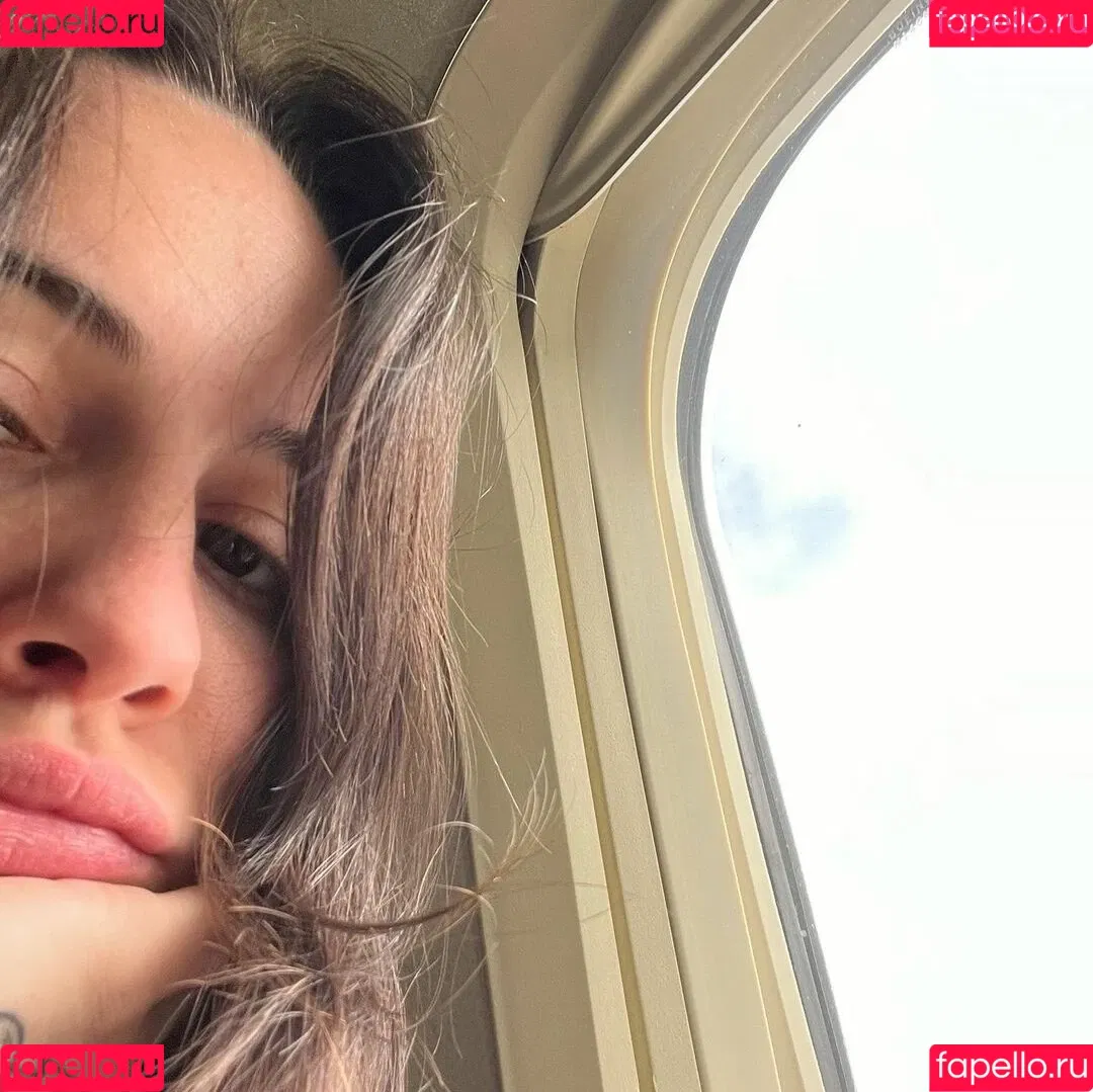 Bea Miller Onlyfans Photo Gallery 