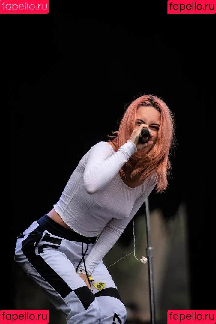 Bea Miller Onlyfans Photo Gallery 
