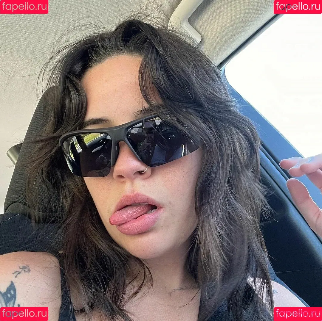 Bea Miller Onlyfans Photo Gallery 
