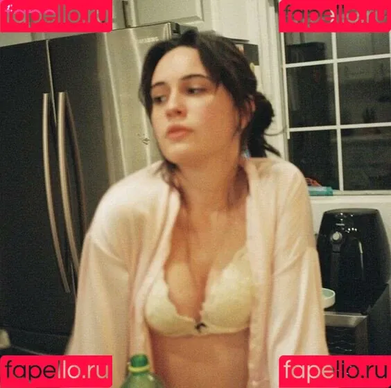 Bea Miller Onlyfans Photo Gallery 