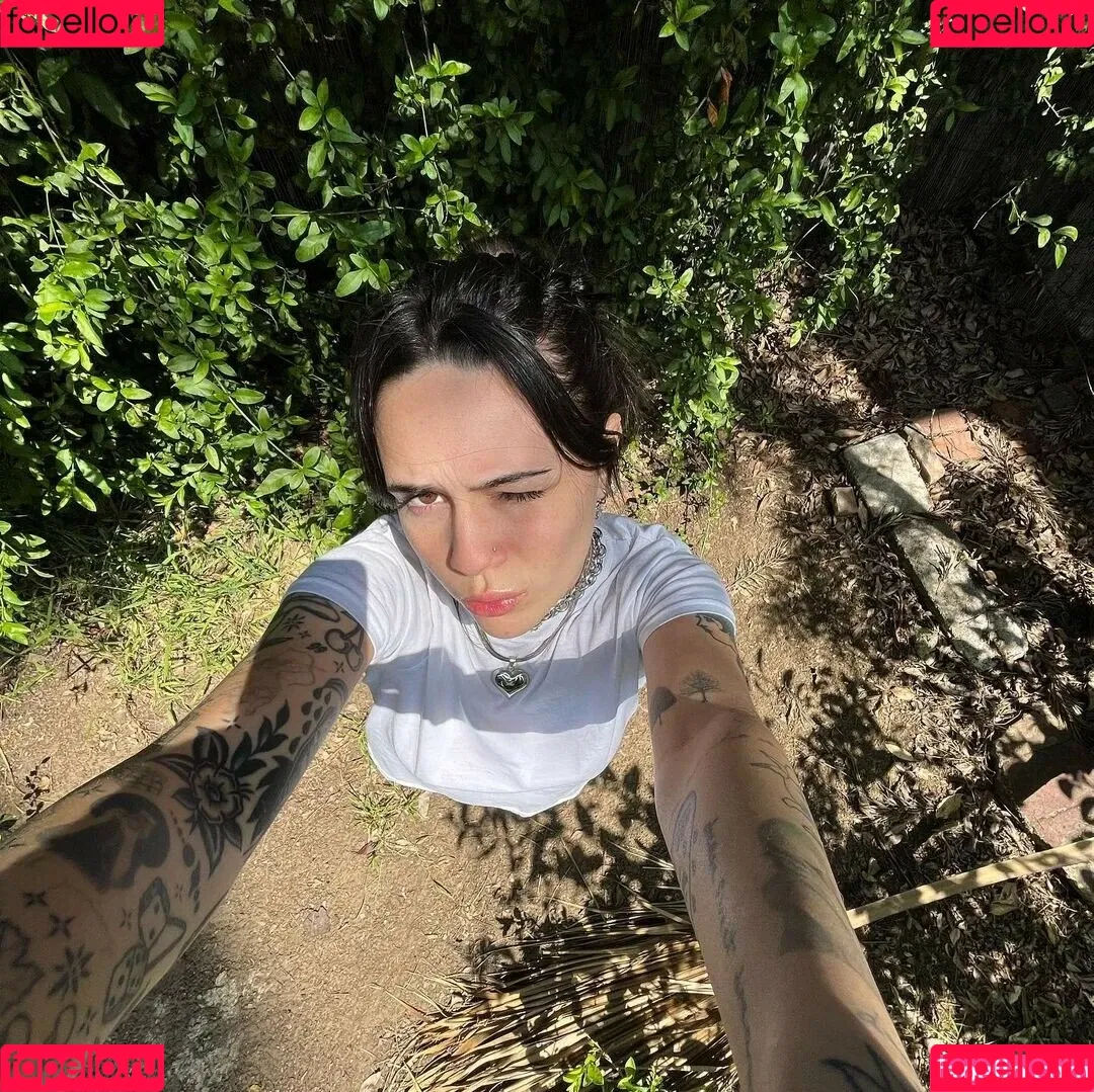 Bea Miller Onlyfans Photo Gallery 