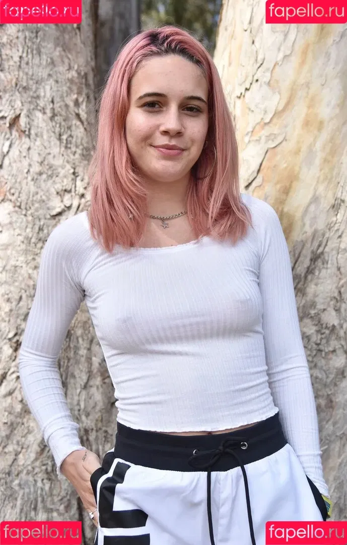 Bea Miller Onlyfans Photo Gallery 