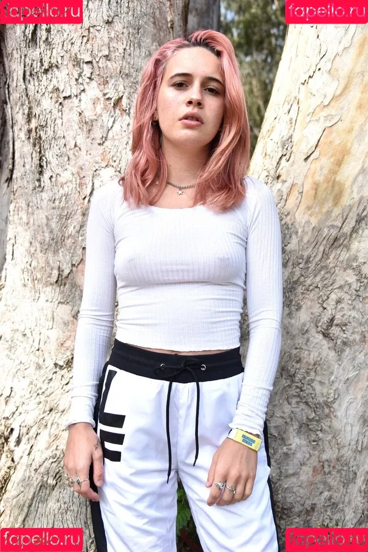 Bea Miller Onlyfans Photo Gallery 