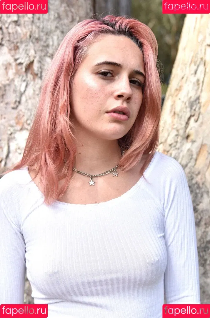 Bea Miller Onlyfans Photo Gallery 