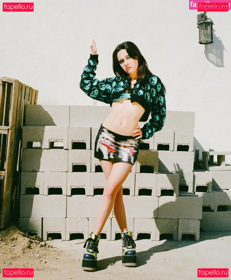 Bea Miller Onlyfans Photo Gallery 