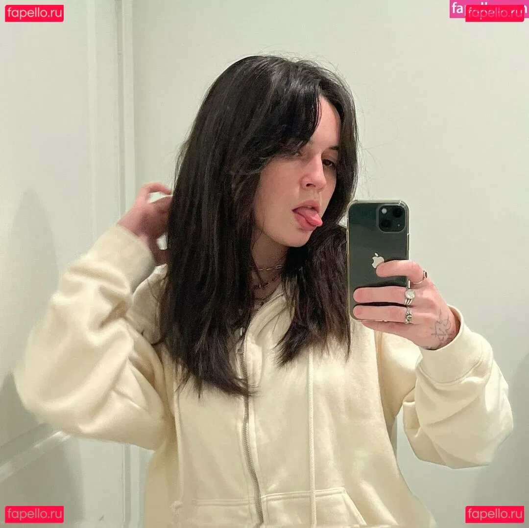 Bea Miller Onlyfans Photo Gallery 