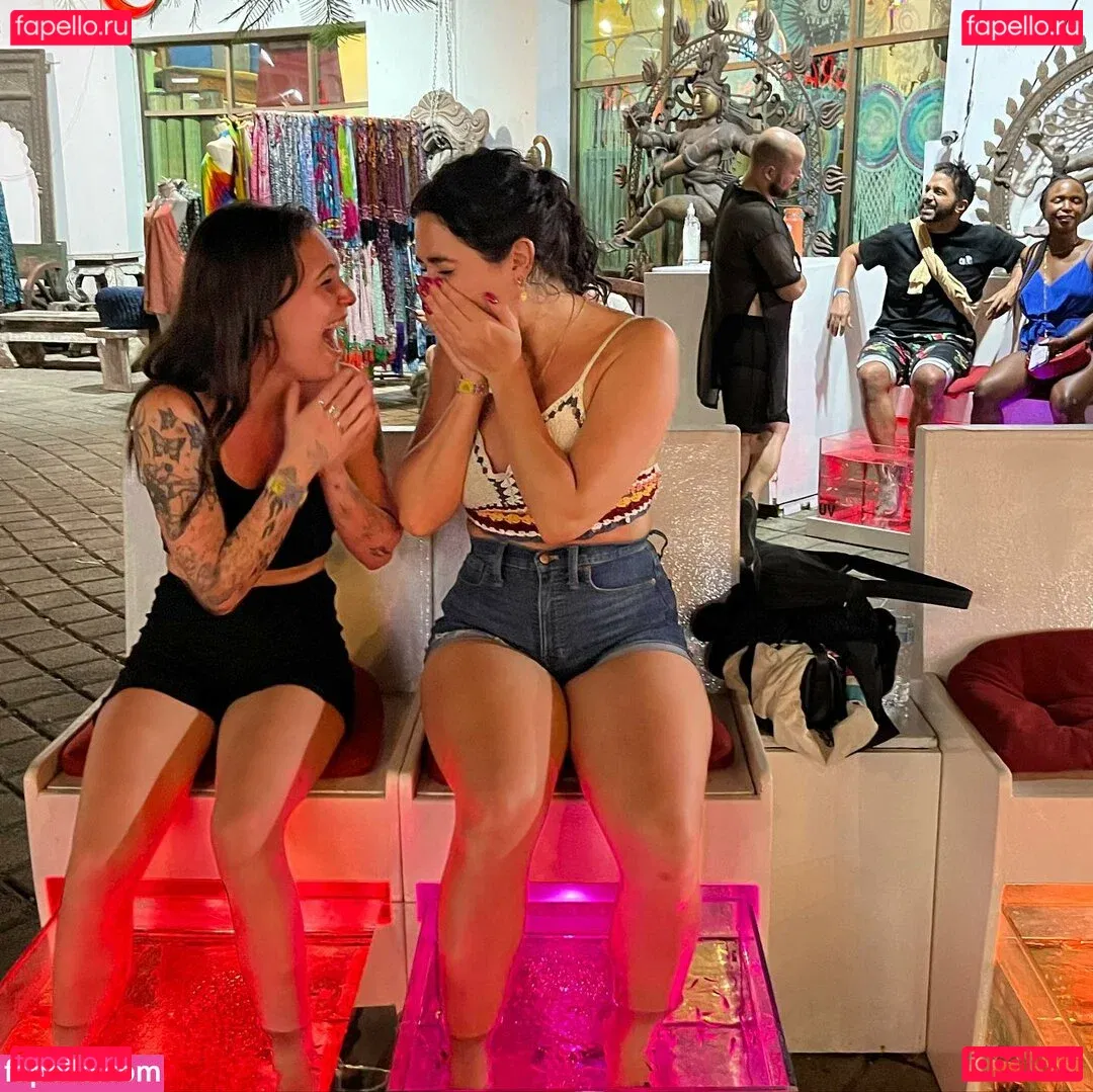 Bea Miller Onlyfans Photo Gallery 