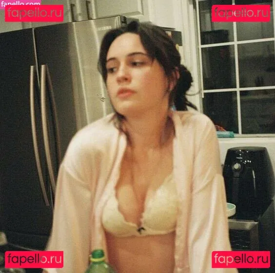 Bea Miller Onlyfans Photo Gallery 