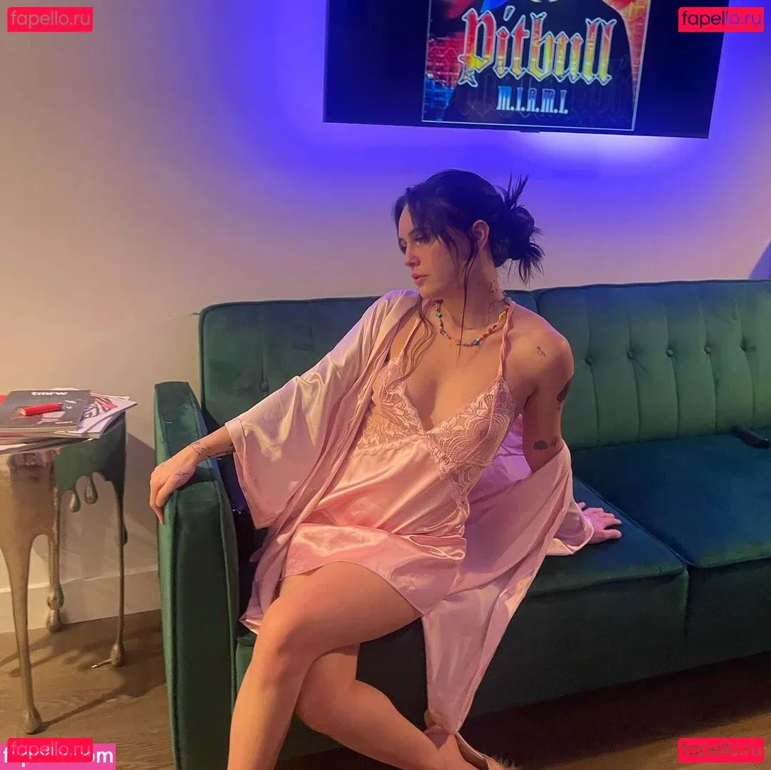 Bea Miller Onlyfans Photo Gallery 