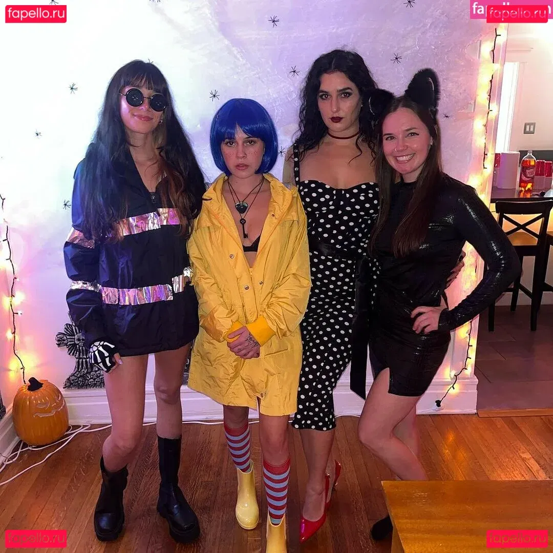 Bea Miller Onlyfans Photo Gallery 