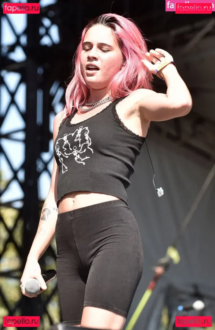 Bea Miller Onlyfans Photo Gallery 