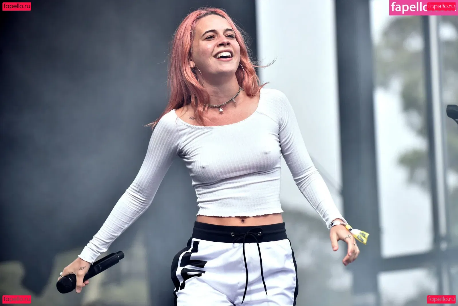 Bea Miller Onlyfans Photo Gallery 