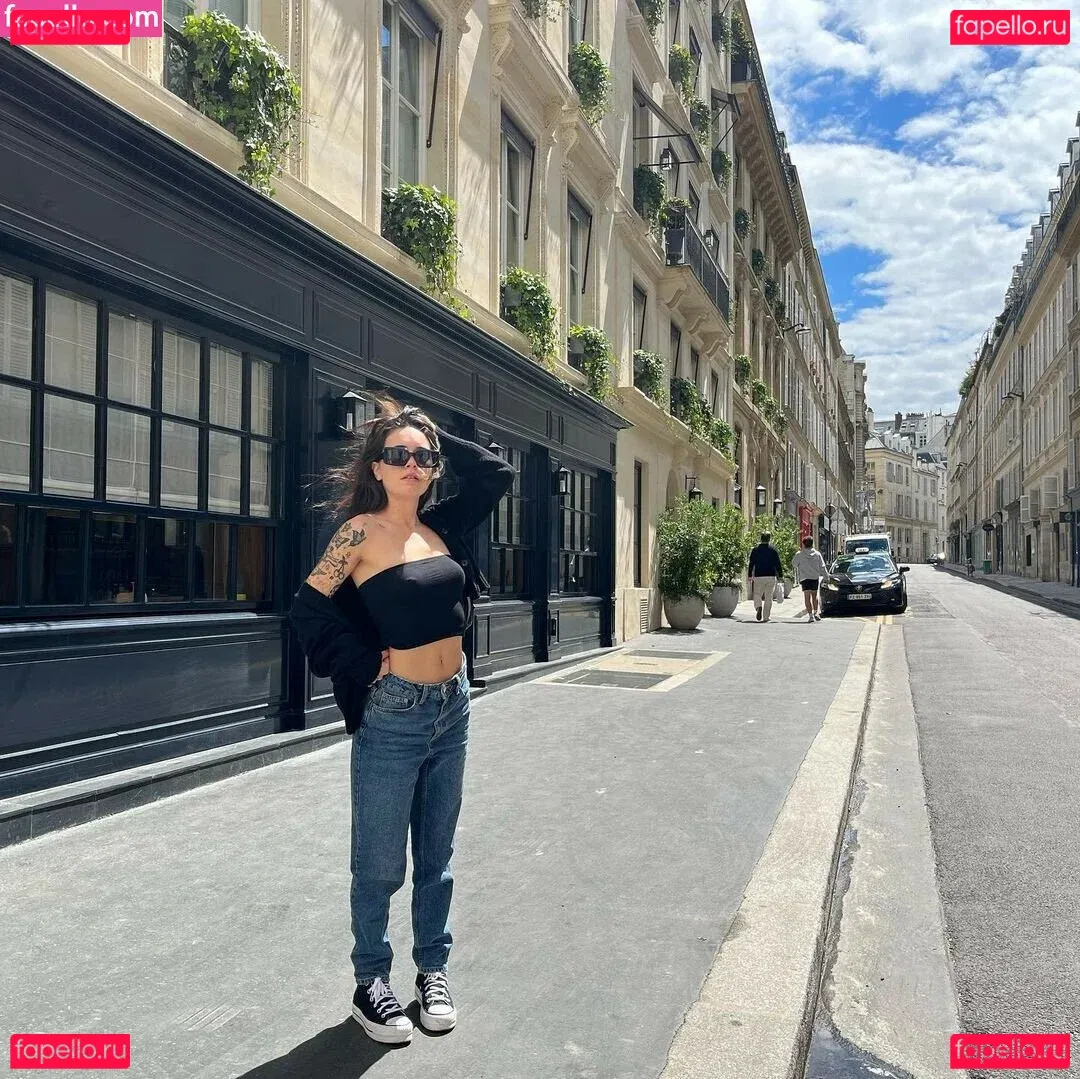 Bea Miller Onlyfans Photo Gallery 