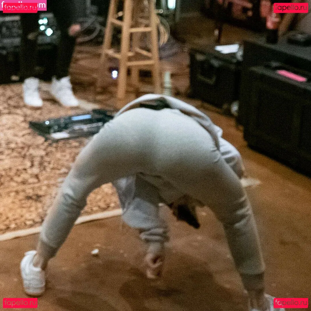 Bea Miller Onlyfans Photo Gallery 