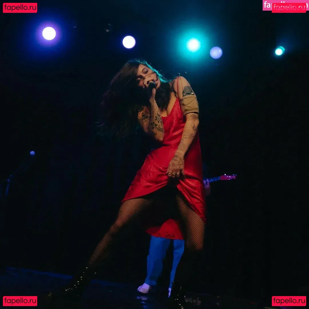 Bea Miller Onlyfans Photo Gallery 