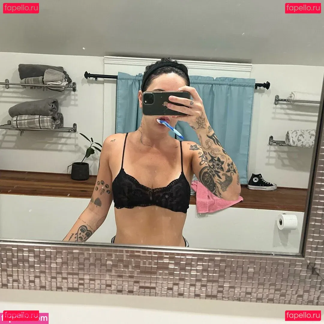 Bea Miller Onlyfans Photo Gallery 
