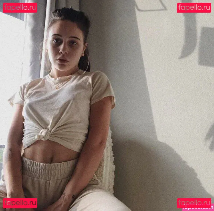 Bea Miller Onlyfans Photo Gallery 