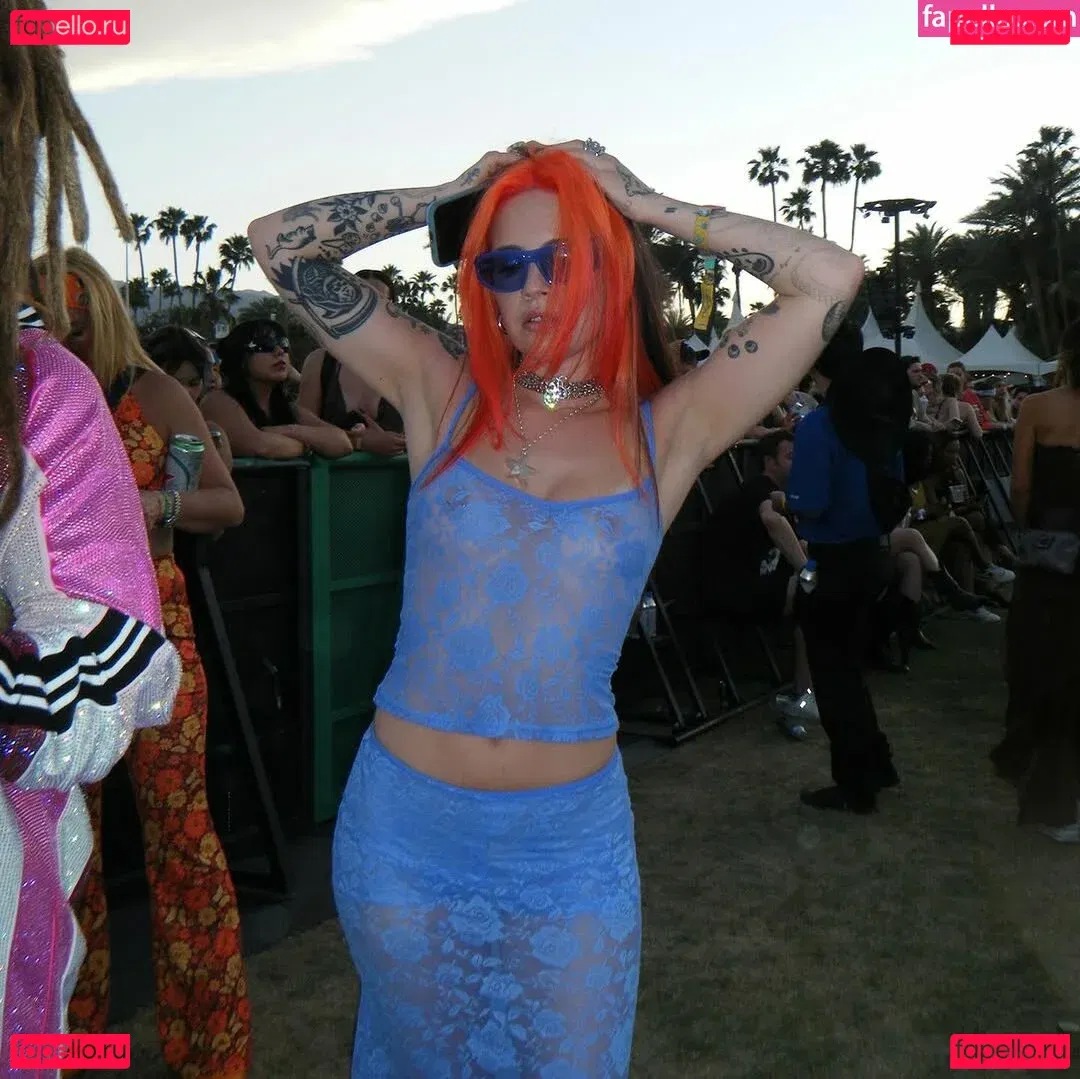 Bea Miller Onlyfans Photo Gallery 