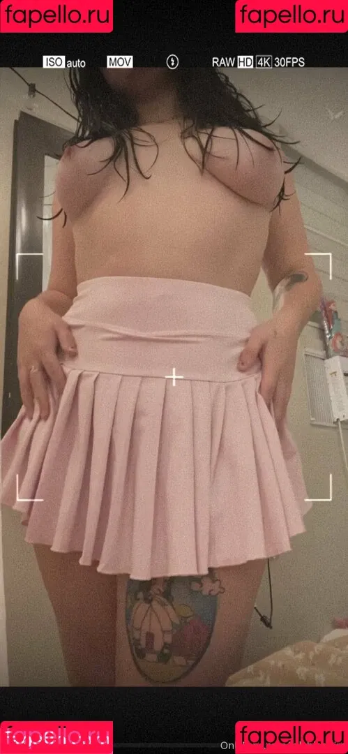 lolahleclaire Onlyfans Photo Gallery 
