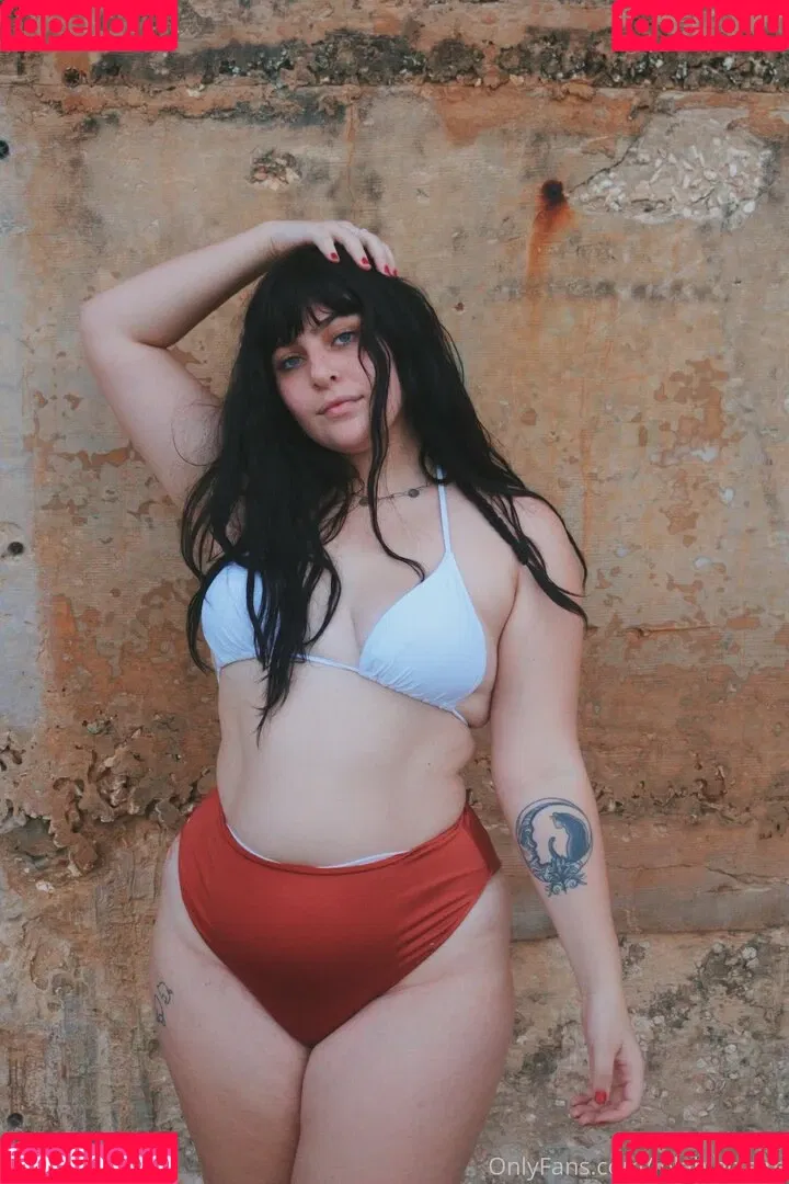 lolahleclaire Onlyfans Photo Gallery 