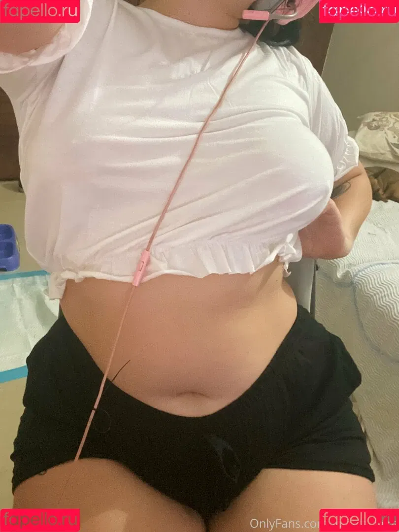 lolahleclaire Onlyfans Photo Gallery 
