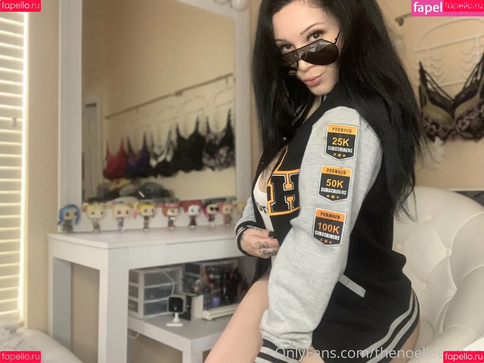 thenoelleeaston Onlyfans Photo Gallery 