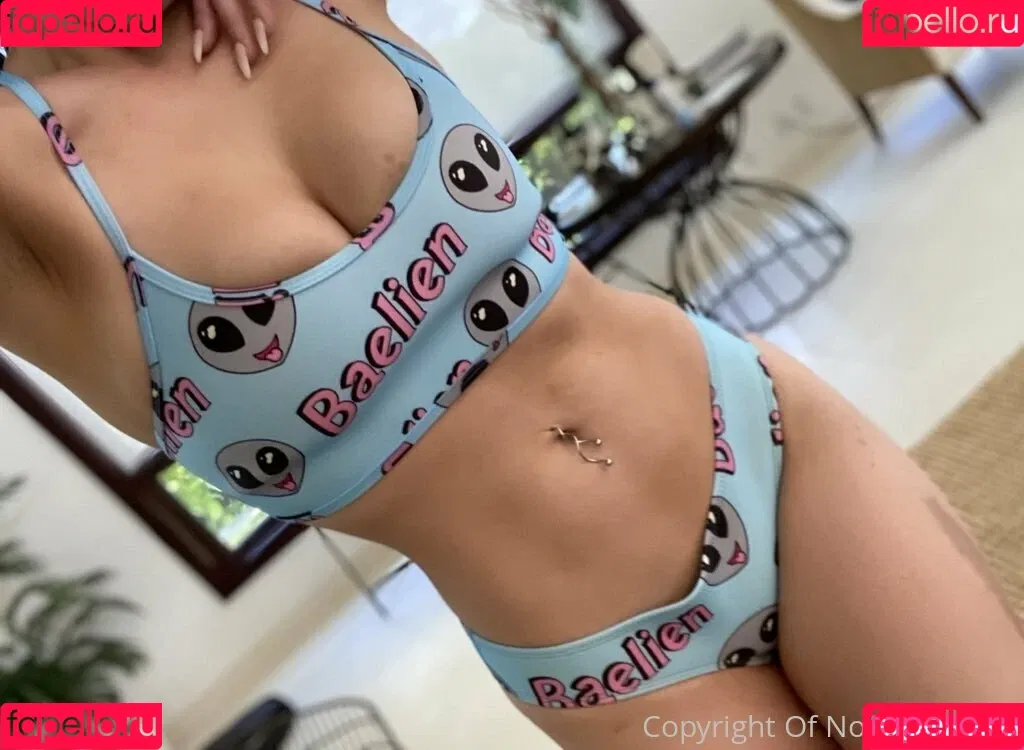 thenoelleeaston Onlyfans Photo Gallery 