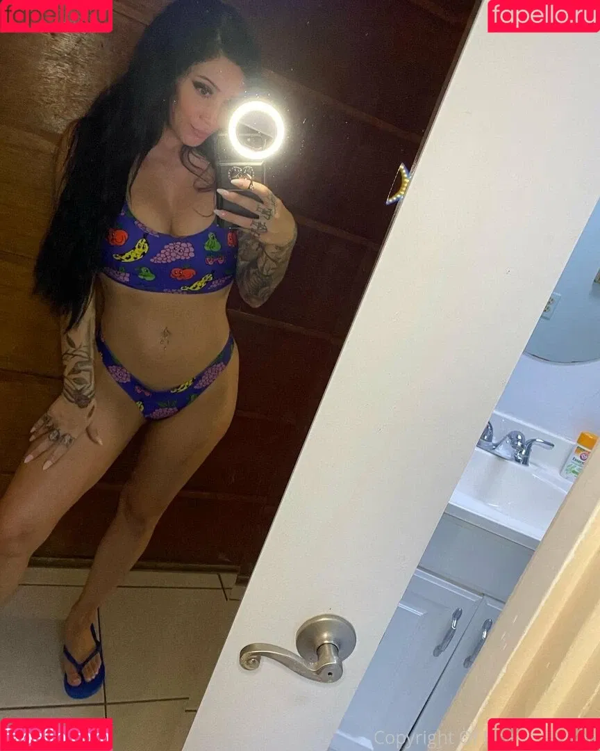 thenoelleeaston Onlyfans Photo Gallery 