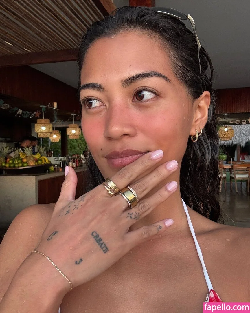 Sophia Cuerquis Onlyfans Photo Gallery 