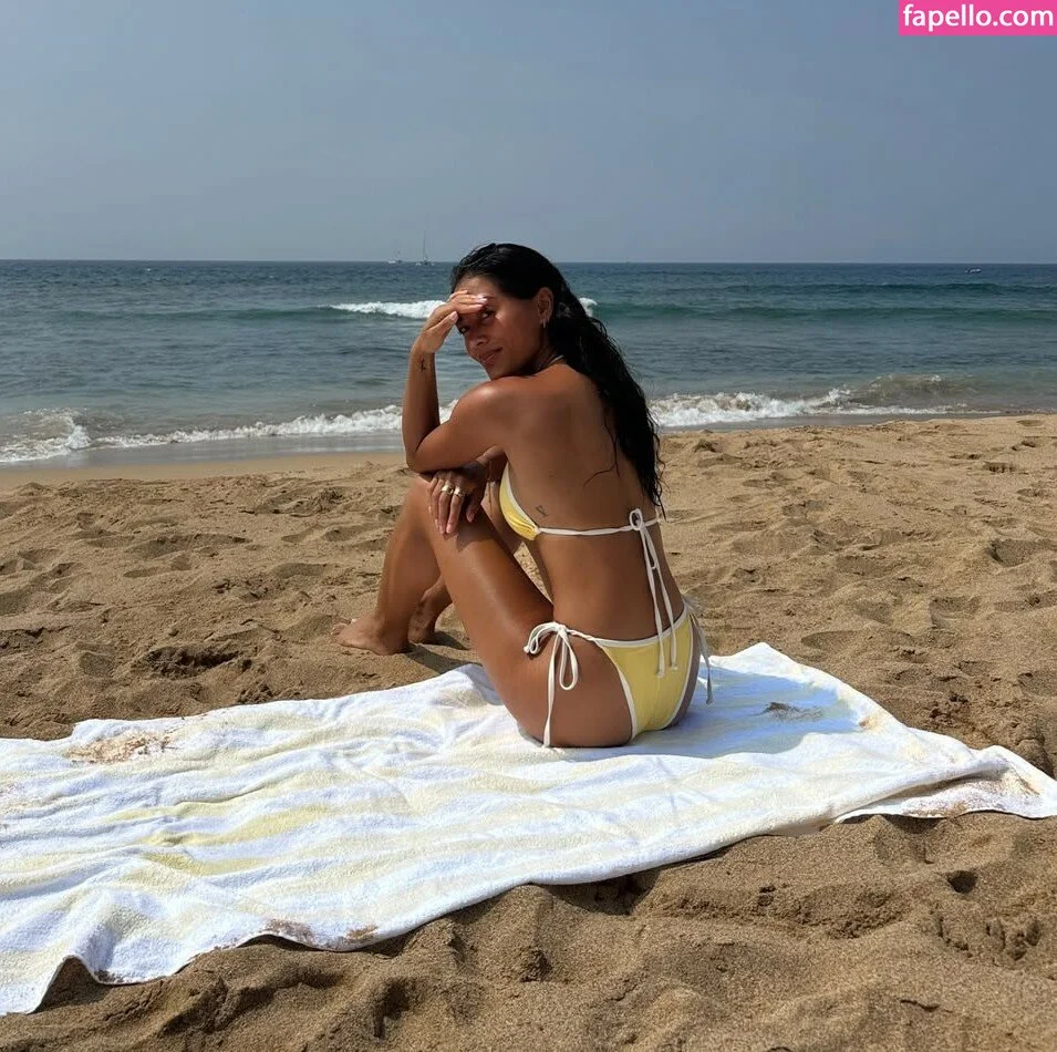 Sophia Cuerquis Onlyfans Photo Gallery 