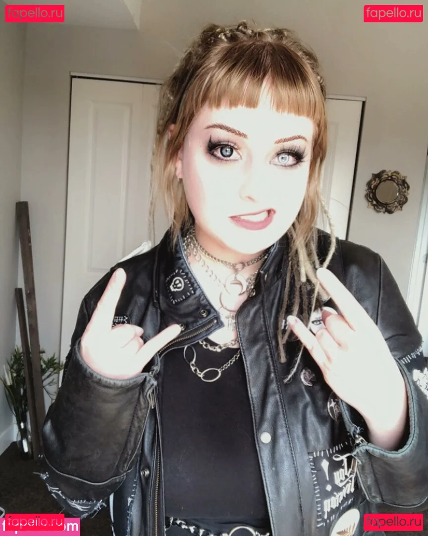 Mother Macabre Onlyfans Photo Gallery 