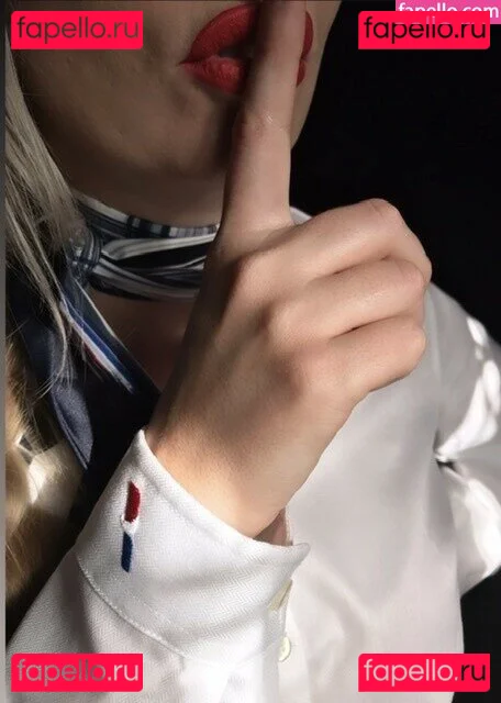 flightattendantsecret Onlyfans Photo Gallery 