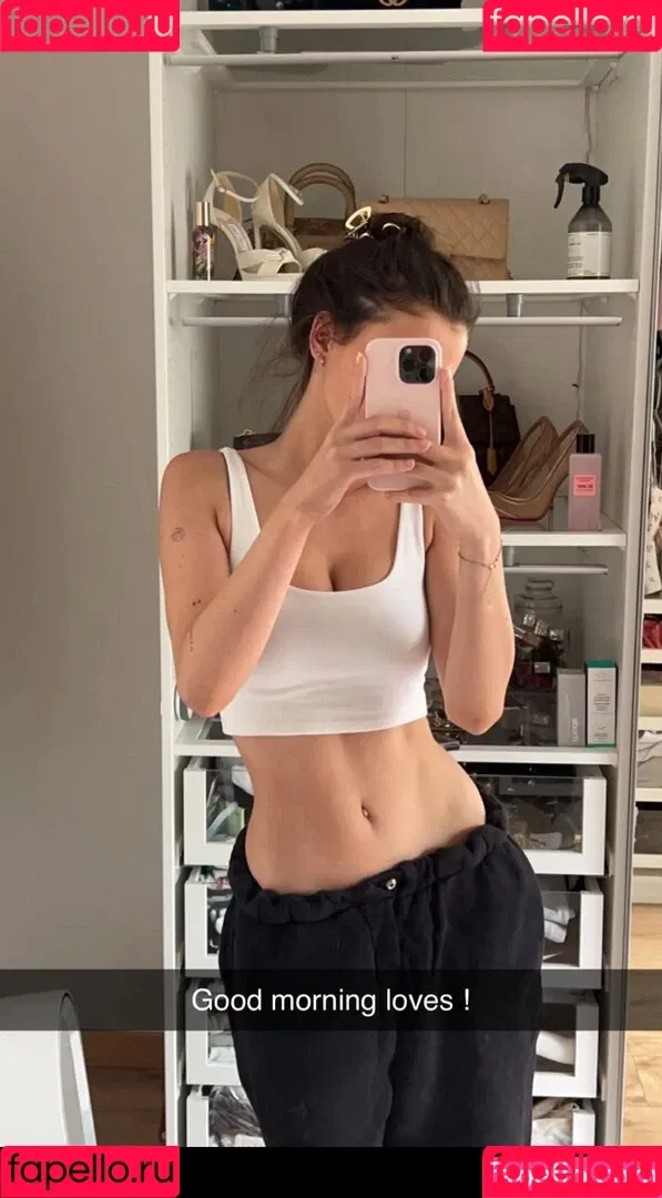 Lea Elui Onlyfans Photo Gallery 