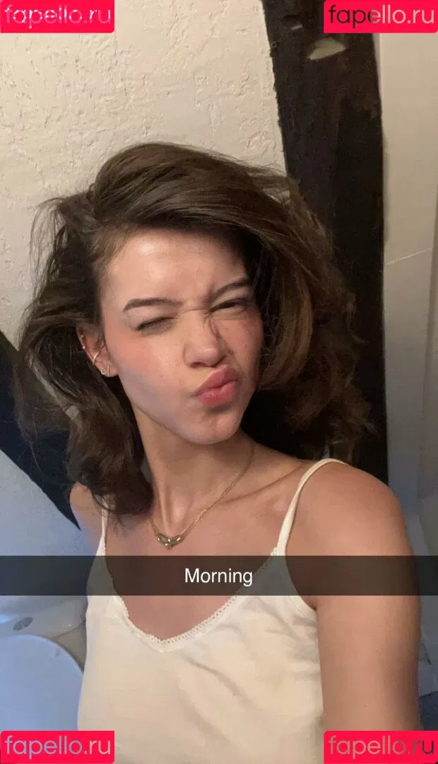Lea Elui Onlyfans Photo Gallery 