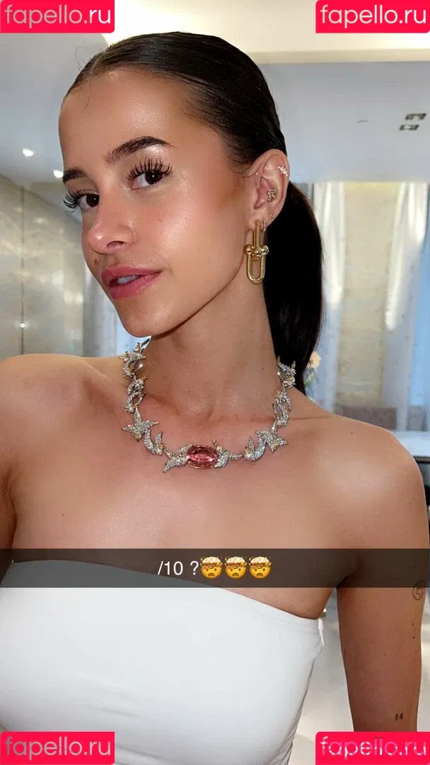 Lea Elui Onlyfans Photo Gallery 