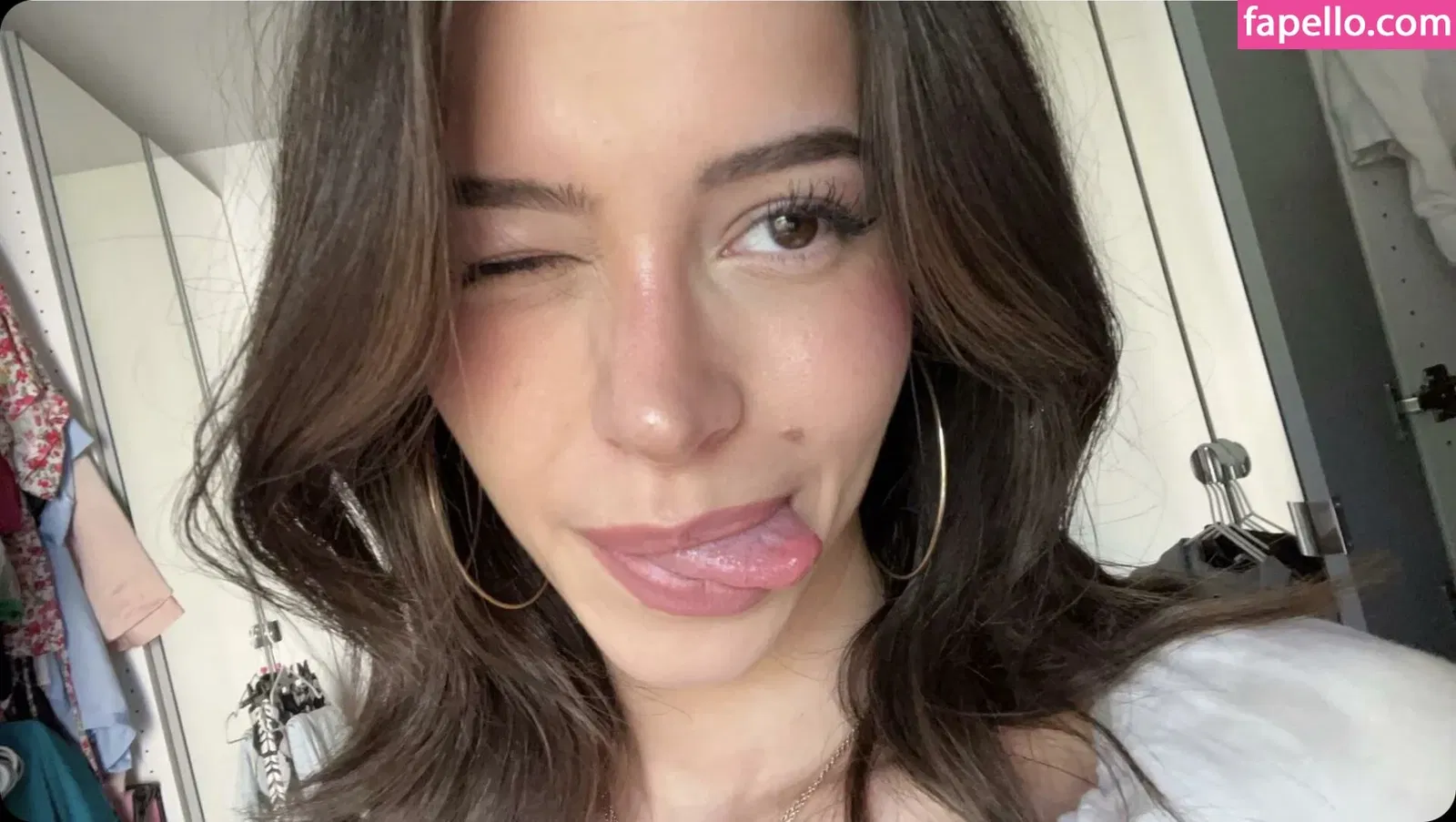 Lea Elui Onlyfans Photo Gallery 