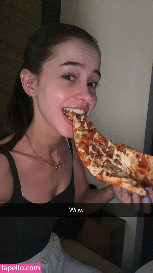 Lea Elui Onlyfans Photo Gallery 