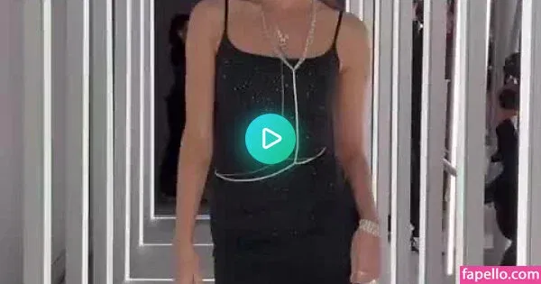 Lea Elui Onlyfans Photo Gallery 