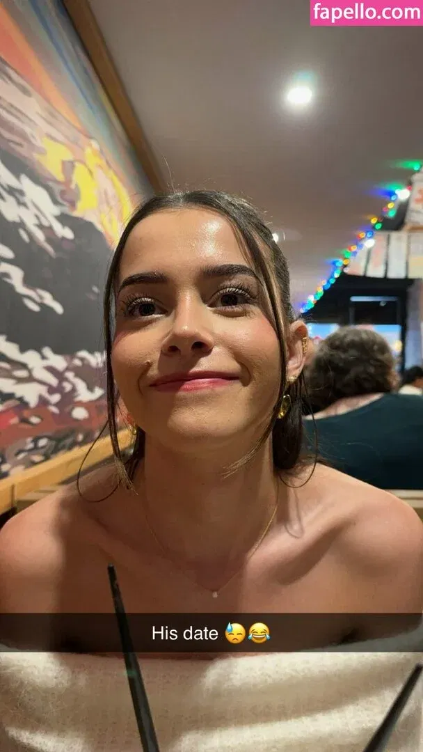 Lea Elui Onlyfans Photo Gallery 