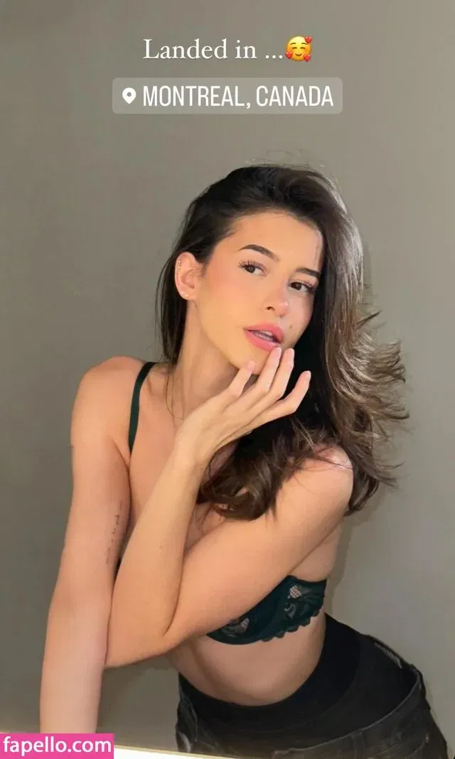 Lea Elui Onlyfans Photo Gallery 