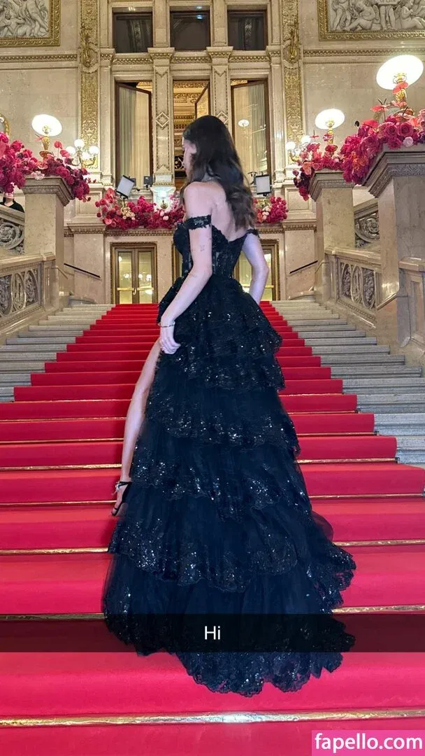 Lea Elui Onlyfans Photo Gallery 