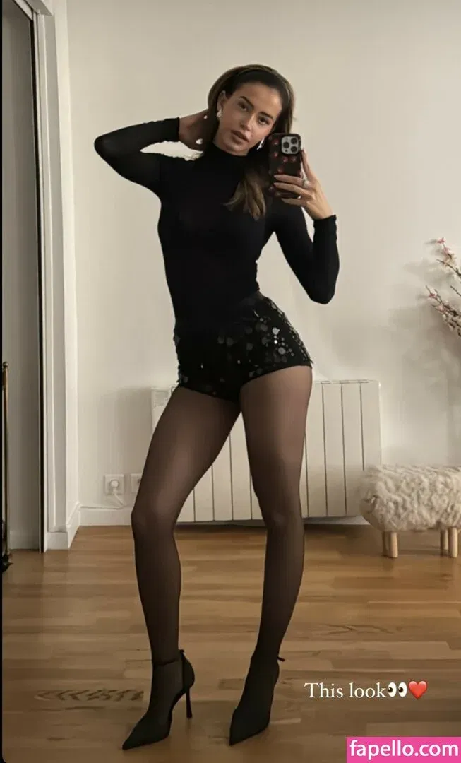 Lea Elui Onlyfans Photo Gallery 