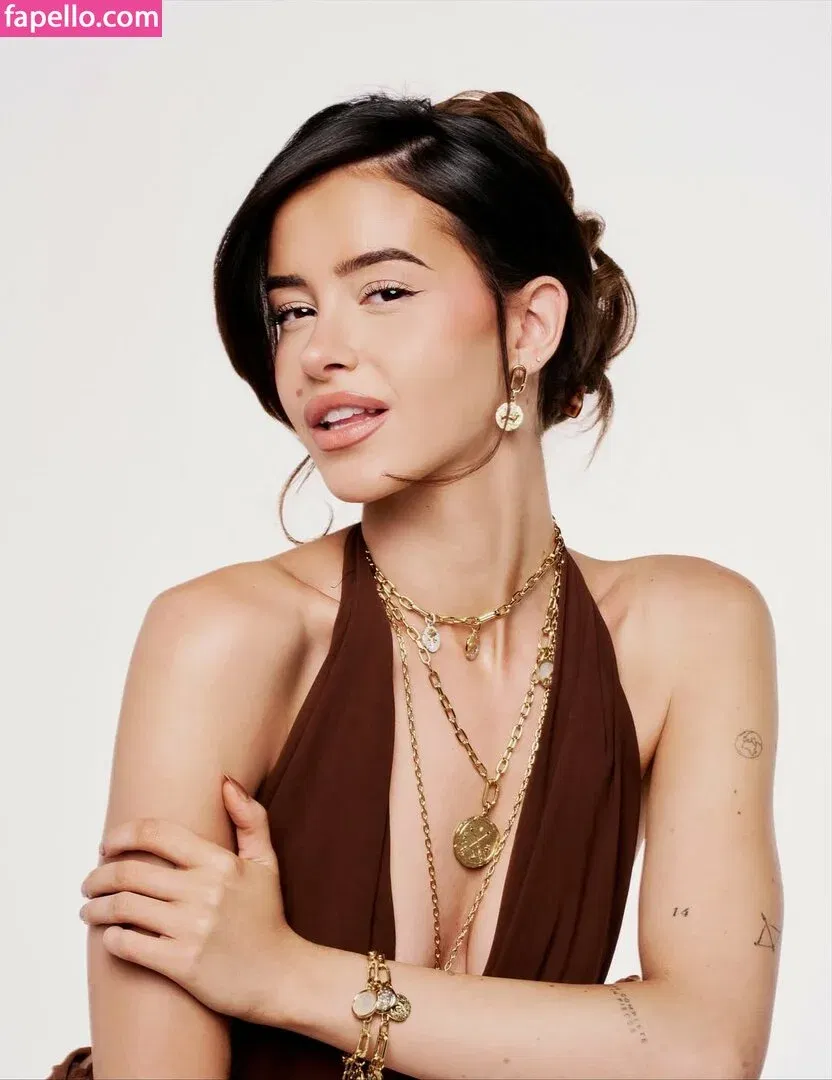 Lea Elui Onlyfans Photo Gallery 