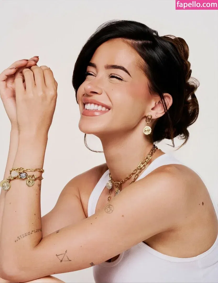 Lea Elui Onlyfans Photo Gallery 