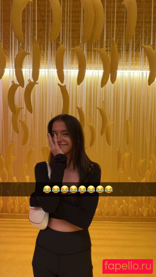 Lea Elui Onlyfans Photo Gallery 